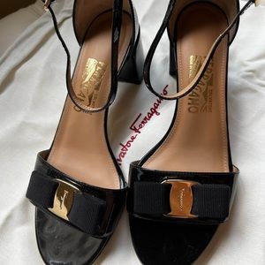 Authentic Ferragamo Gavina heels